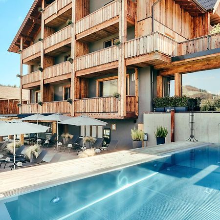 Almmonte Sensum Suites Boutique Hotel ヴァークライン エクステリア 写真
