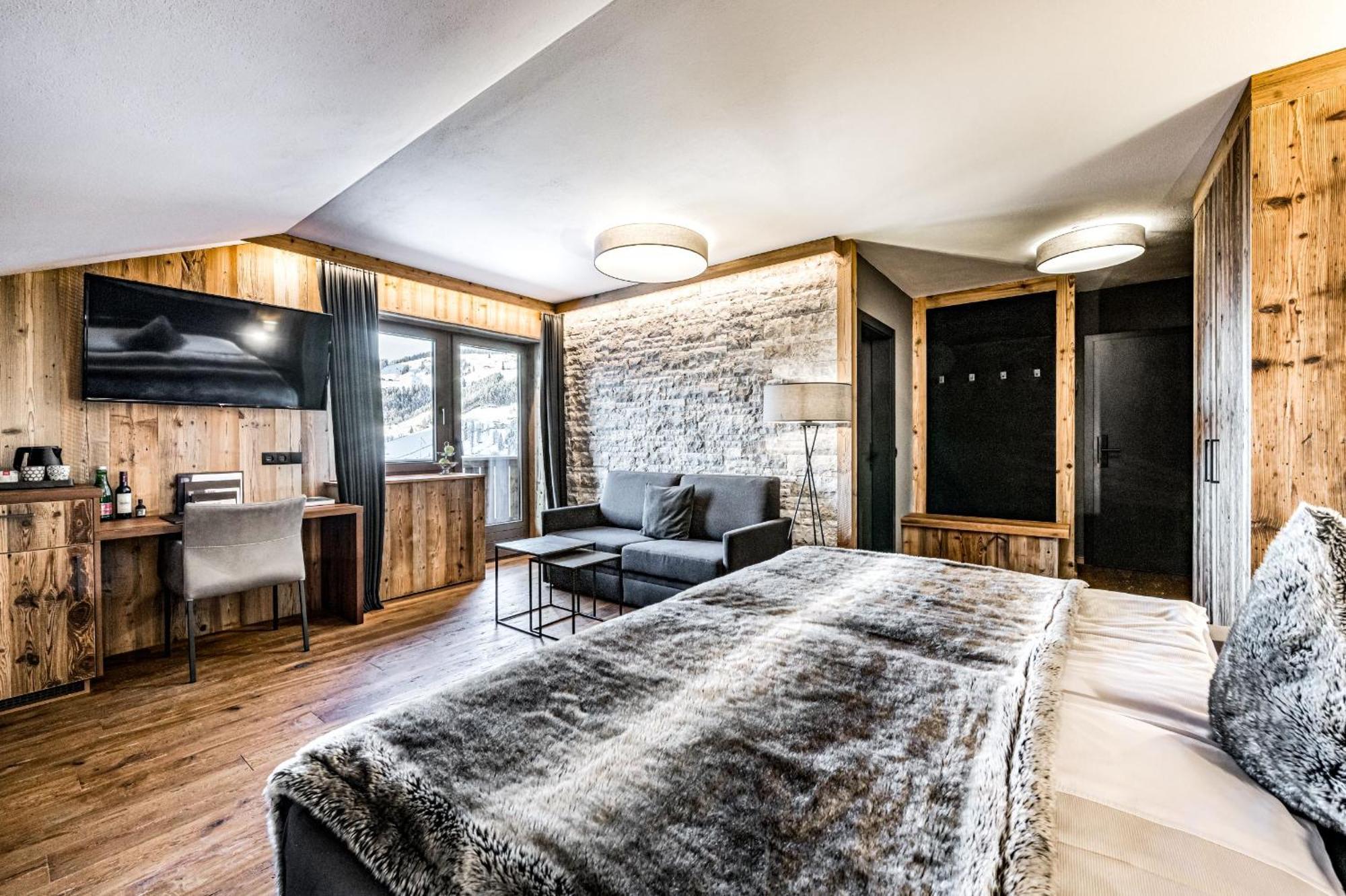 Almmonte Sensum Suites Boutique Hotel ヴァークライン エクステリア 写真