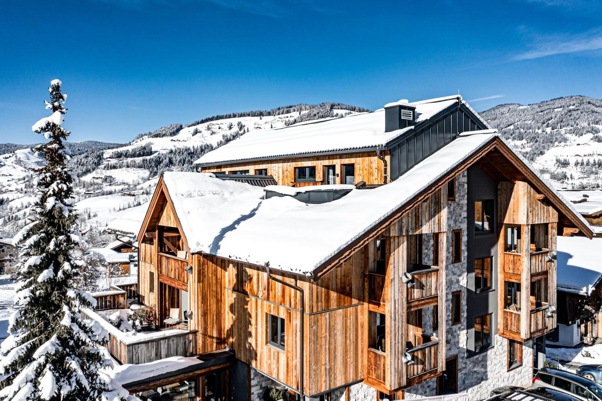 Almmonte Sensum Suites Boutique Hotel ヴァークライン エクステリア 写真
